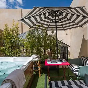 https://puerta-de-armas-apartments.es-andalucia.com